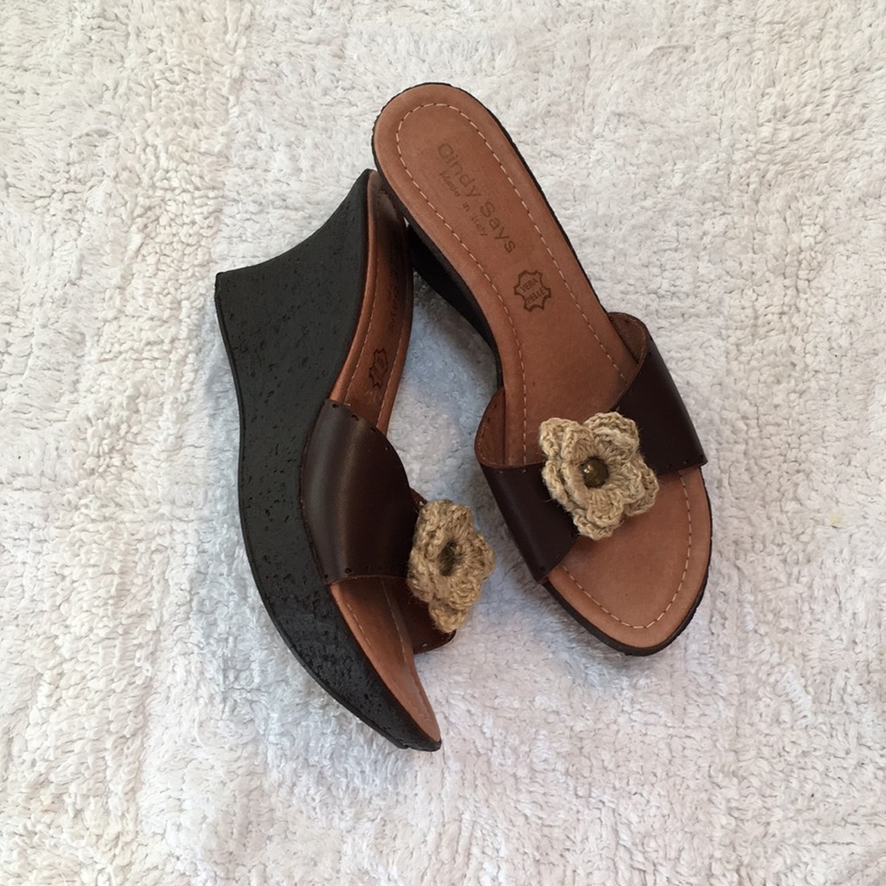 Cindy Says Brown leather wedges